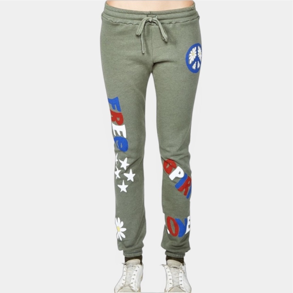 Lauren Moshi Spirit Tiki Peace And Live Sweats